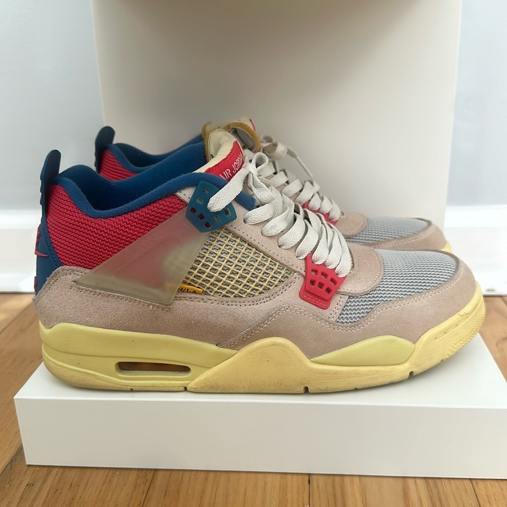 Jordan 4 Guaca size 9.5